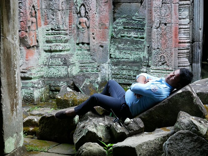 Preah Khan guard
