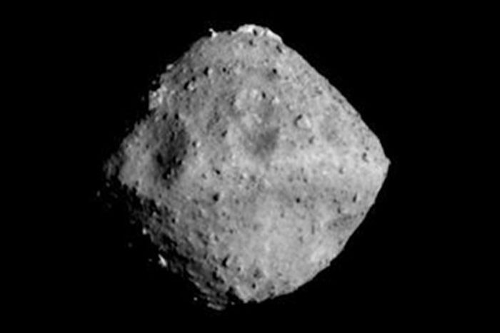 Image of Ryugu taken by Hayabusa 2 spacecraft|700x467